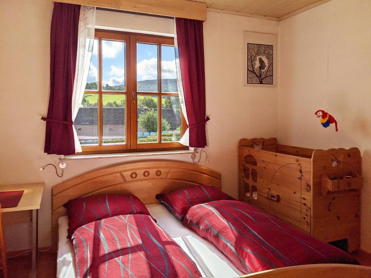 Familienferienwohnung Villa Zaunkoenigin Бишофсхайм-ан-дер-Рён Экстерьер фото